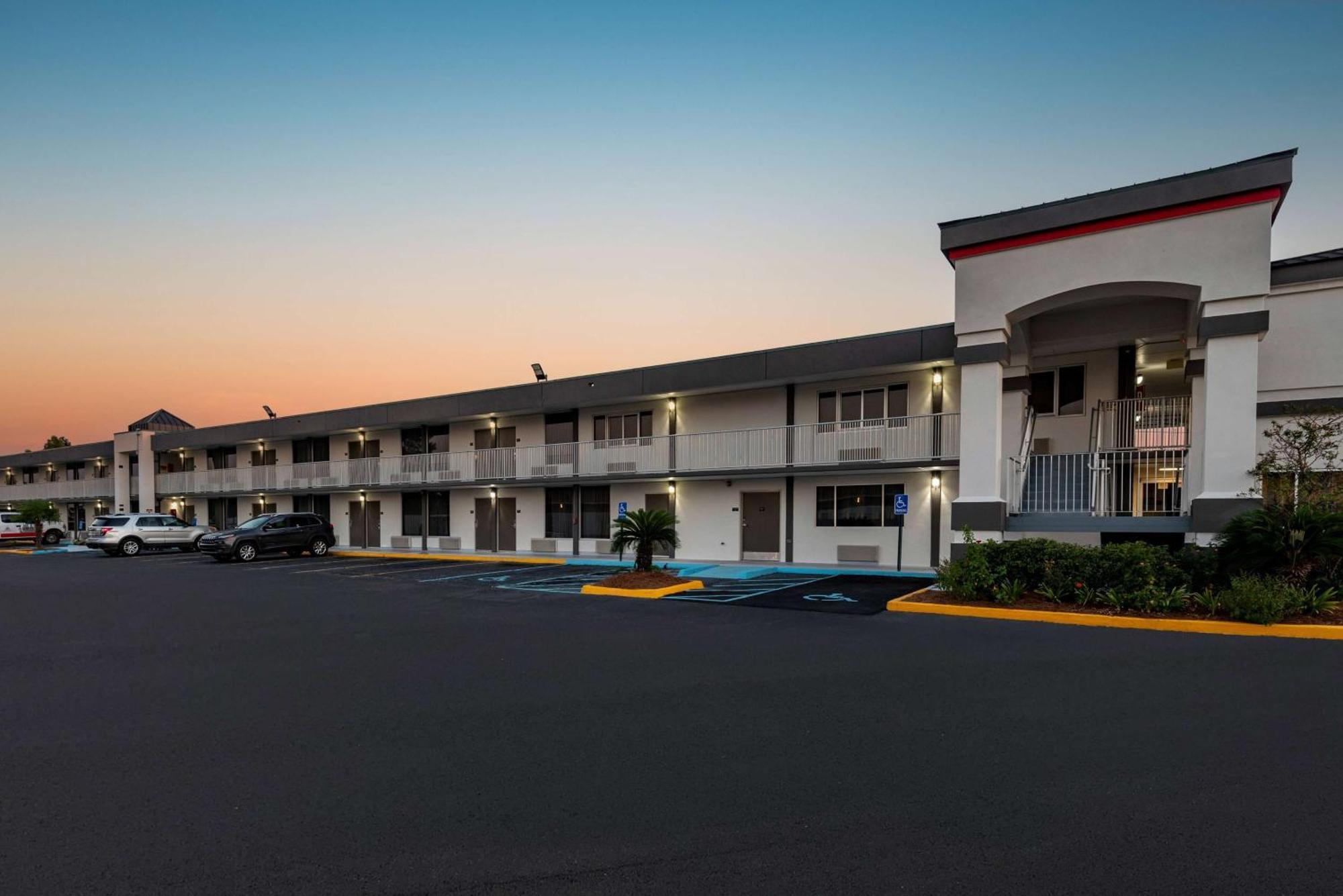 Motel Super 8 By Wyndham Baton Rouge/I-10 Prairieville Exterior foto